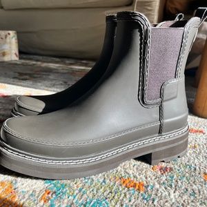 Rain Hunter boots women size 8